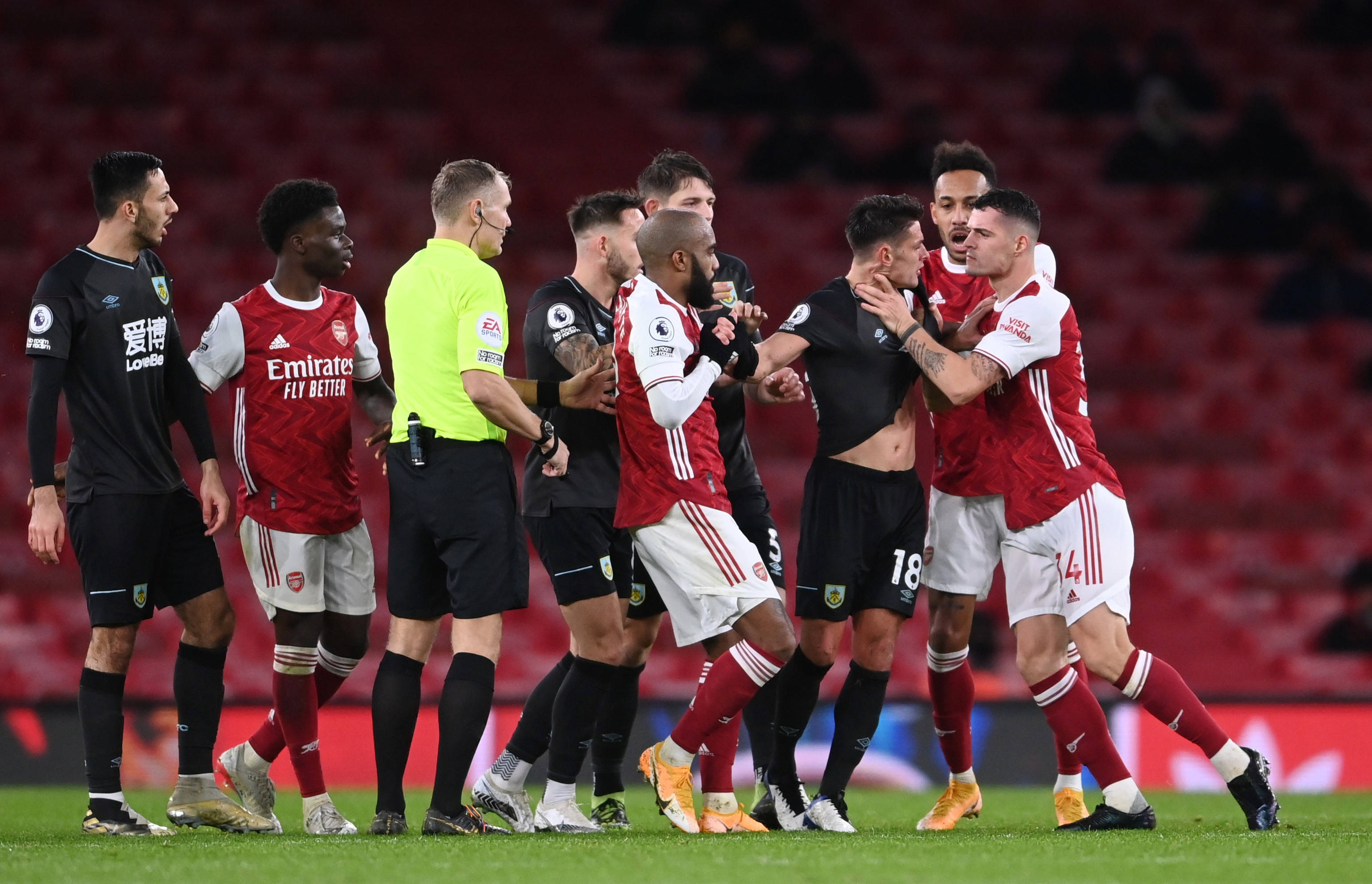 许多人将矛 许多人将矛